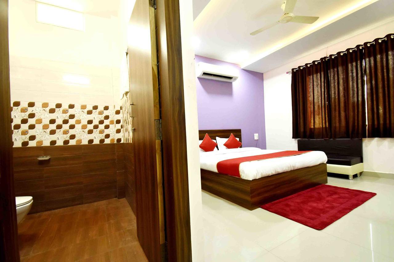 Hotel Hori Palace Ujjain Bagian luar foto