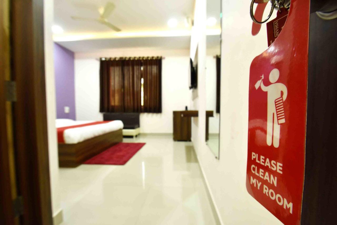 Hotel Hori Palace Ujjain Bagian luar foto