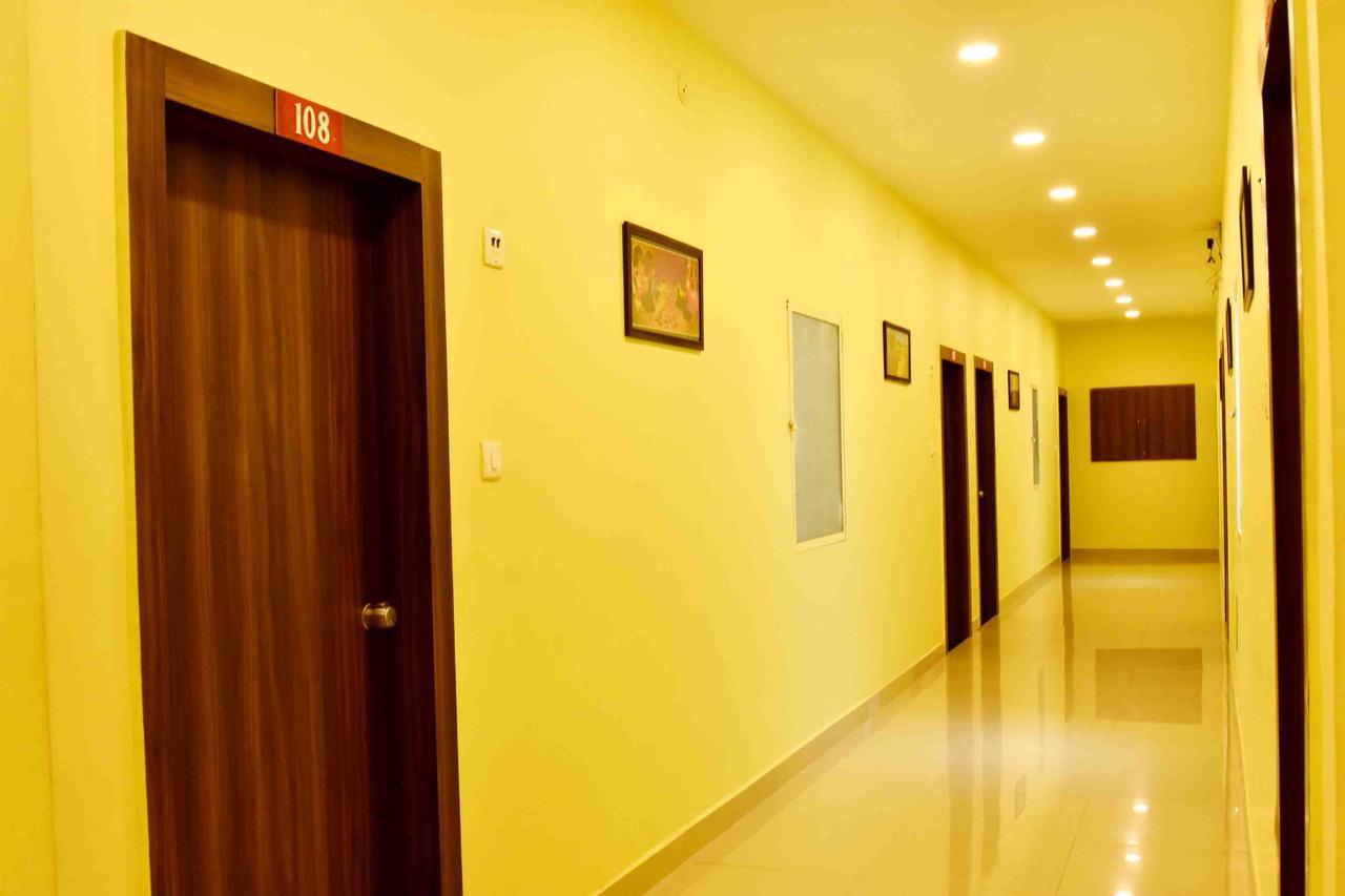 Hotel Hori Palace Ujjain Bagian luar foto